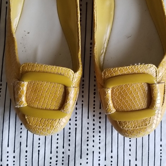 Nine West Flats - Picture 2 of 4